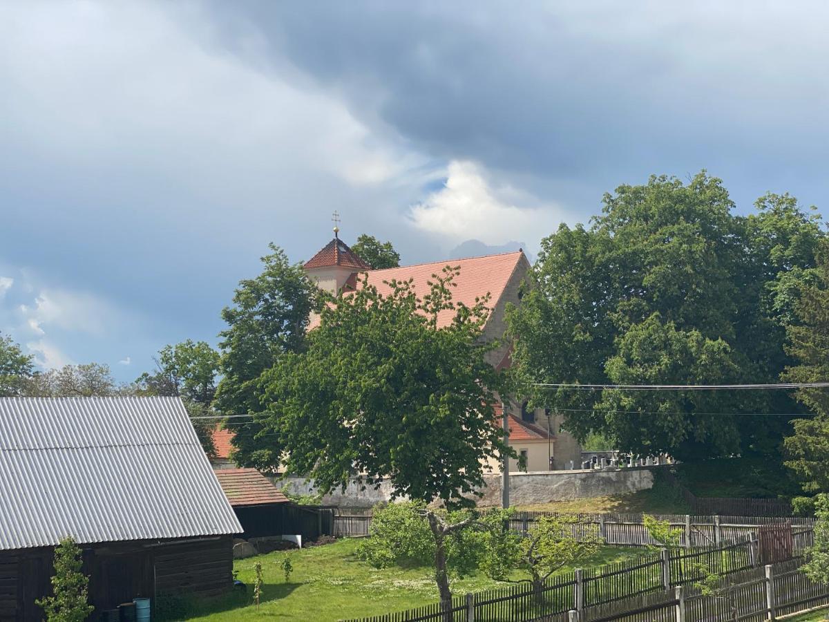 Ubytovani U Kloucku V Potvorove Luaran gambar