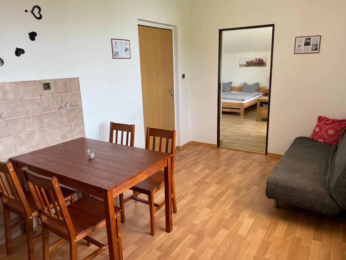 Ubytovani U Kloucku V Potvorove Luaran gambar